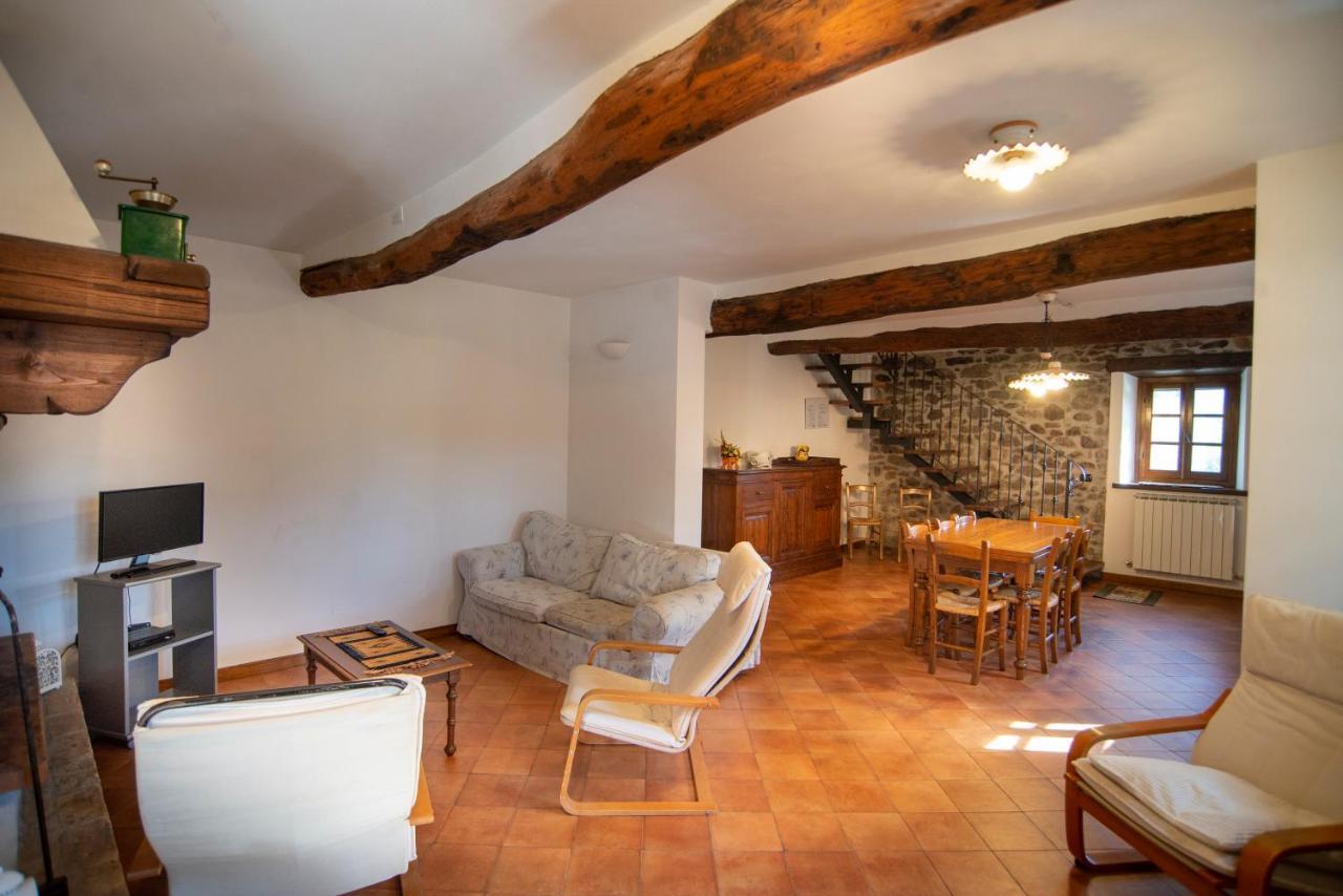 Agriturismo Il Corniolo Кастильоне-ди-Гарфаньяна Экстерьер фото