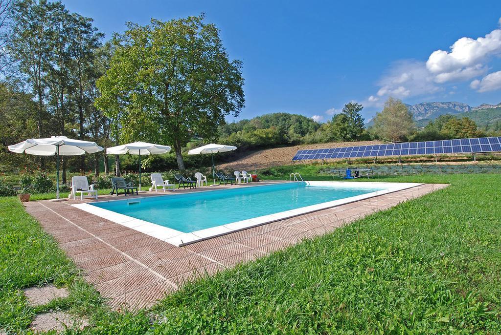 Agriturismo Il Corniolo Кастильоне-ди-Гарфаньяна Экстерьер фото