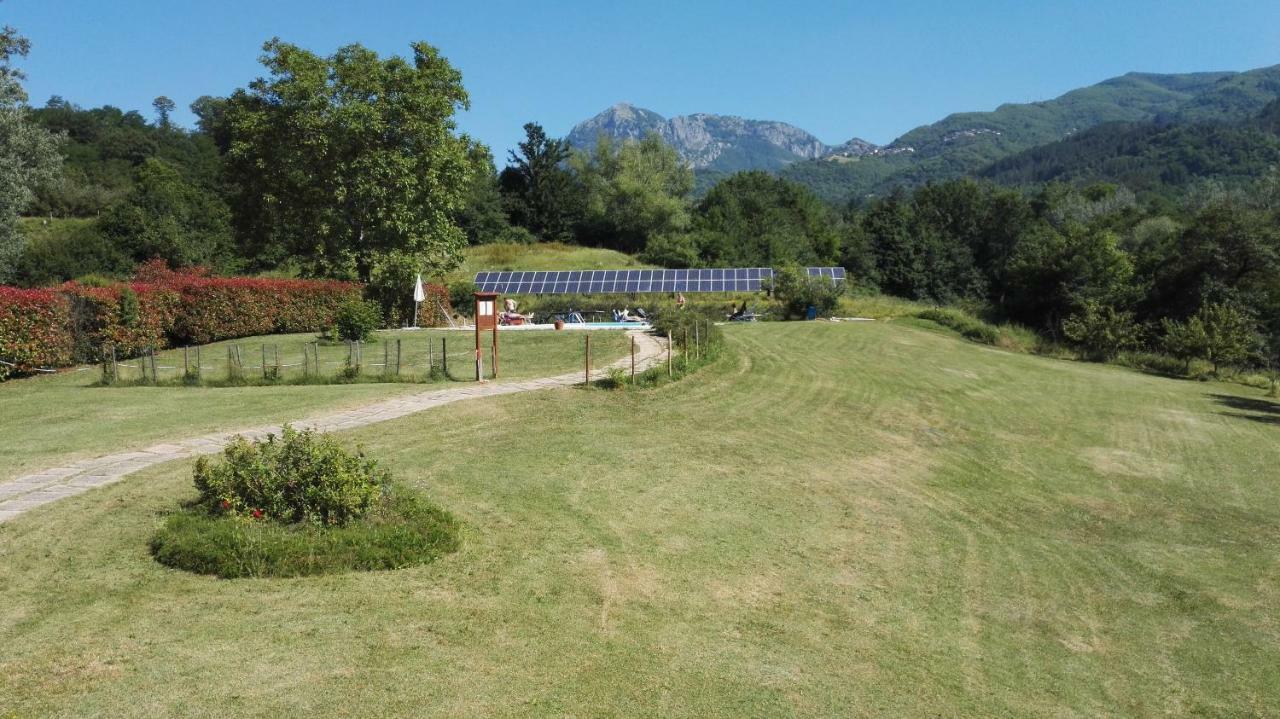 Agriturismo Il Corniolo Кастильоне-ди-Гарфаньяна Экстерьер фото